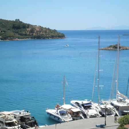 Babis Hotel Skiathos Town Exterior foto